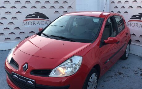 Renault Clio Red
