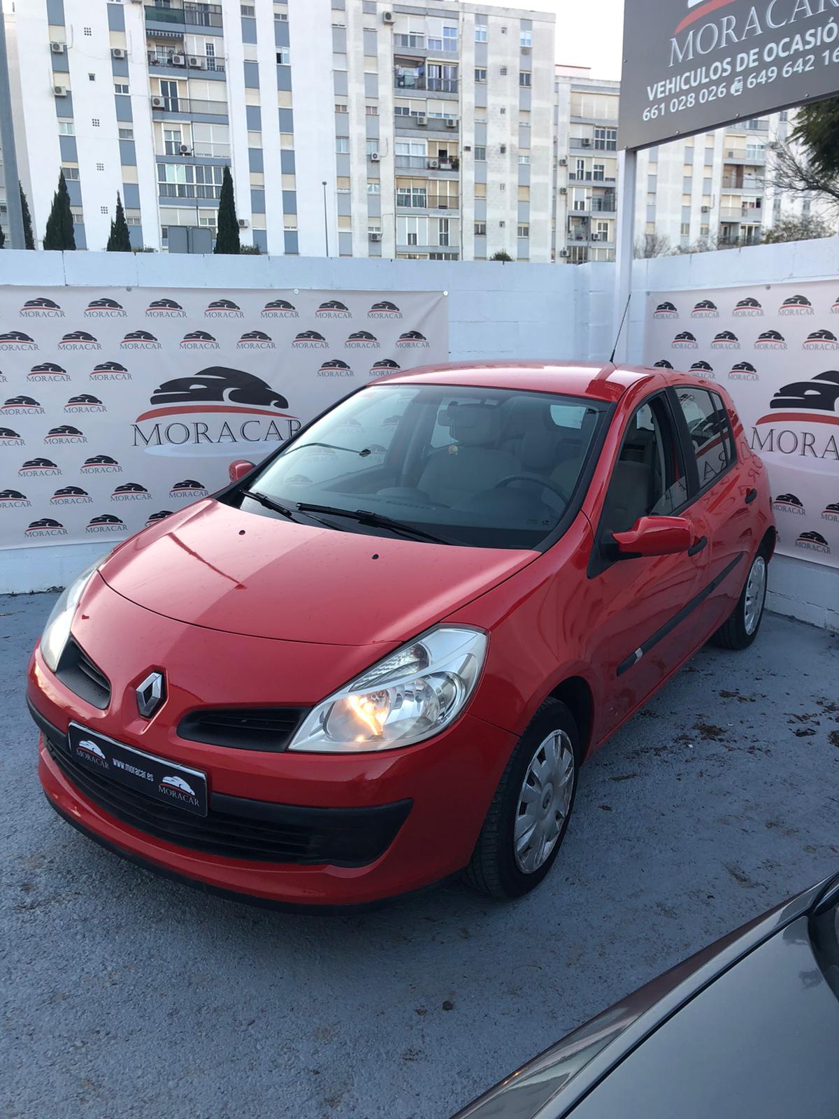 Renault Clio Red